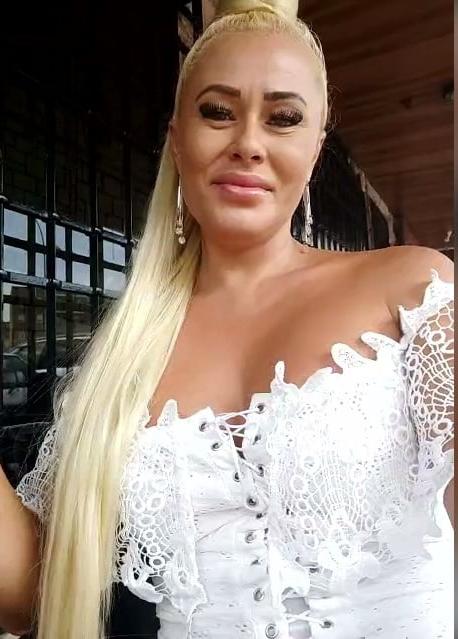 25P English milf 30 stunning blonde big tits
