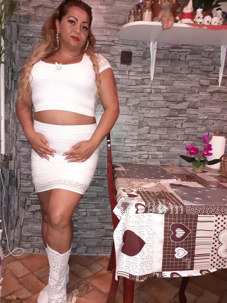 24P HUN-MAGYAR GYPSY SEXY MILF 78 OLDER MOM AND PROSTITUTE PART1