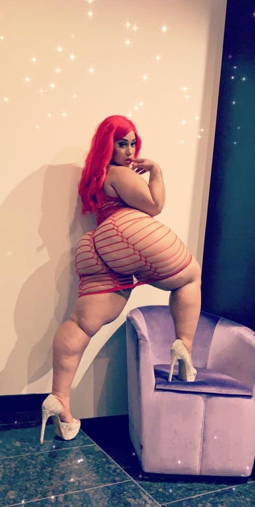 25P Big Booty Sarah Marabelli