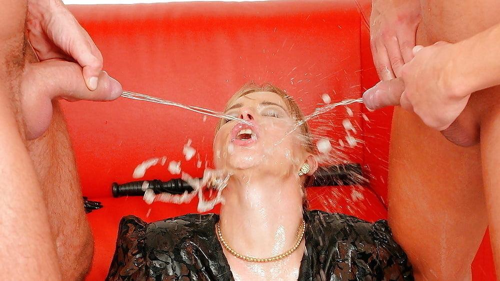 25P Her face, your pee target