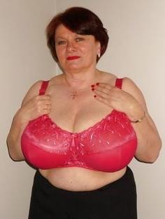 25P Big Boobs Mature 36