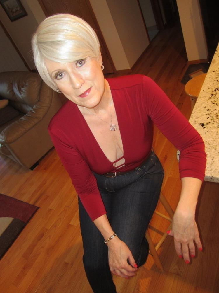 25P Your Hot Slutty Mom 5