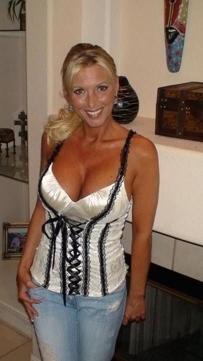 25P Your Hot Slutty Mom 5