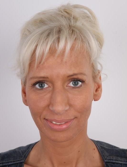10P Sexy face to cum and kiss