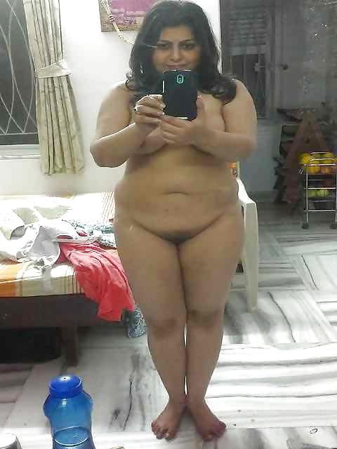25P Desi Aunty &amp; girls big boobs