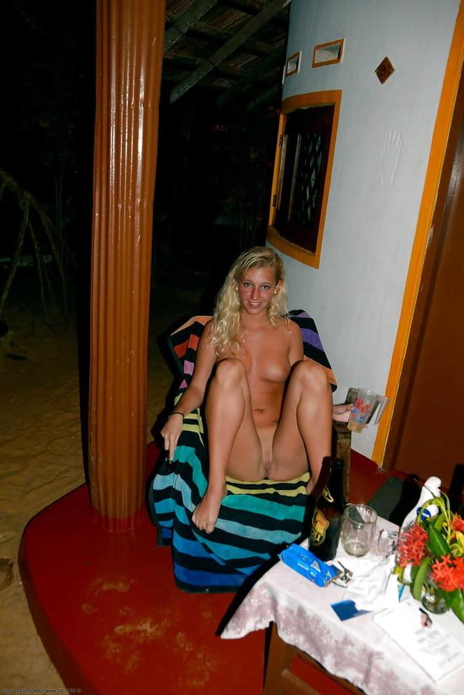 25P foreign girl in hikkaduwa sri lanka