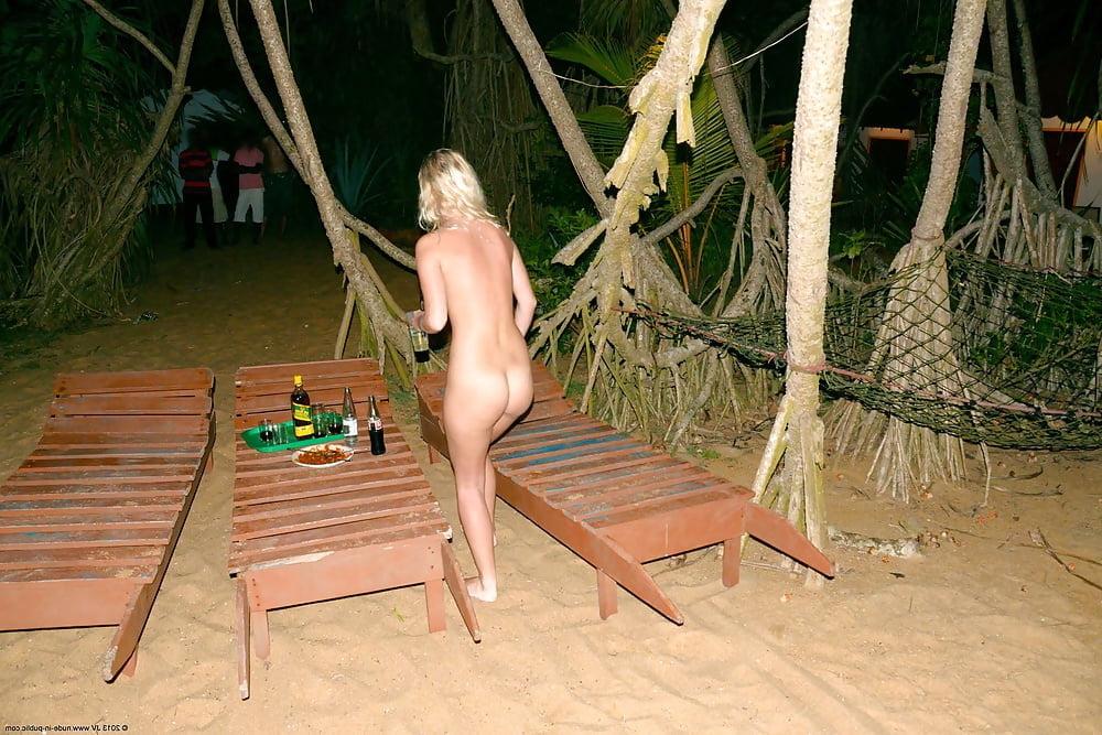 25P foreign girl in hikkaduwa sri lanka