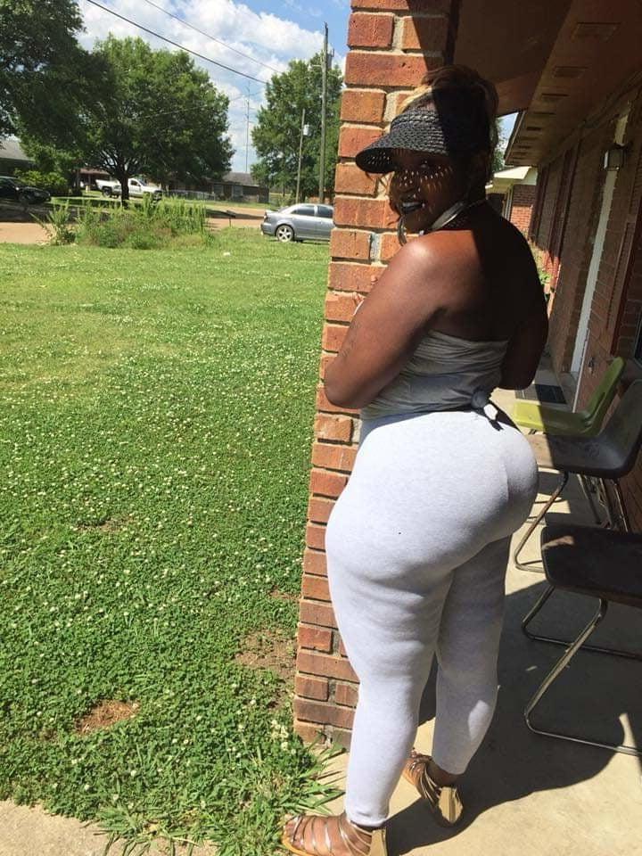 11P Booty on Herrr 15