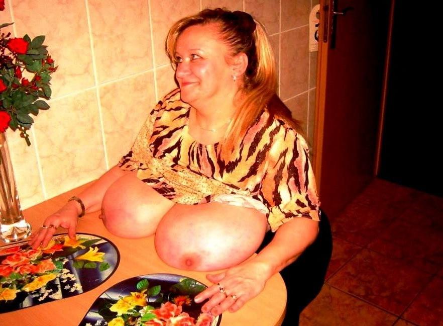 23P 02. Big Mature Boobs