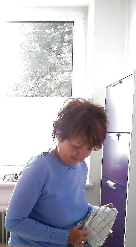 17P My mom and fakes