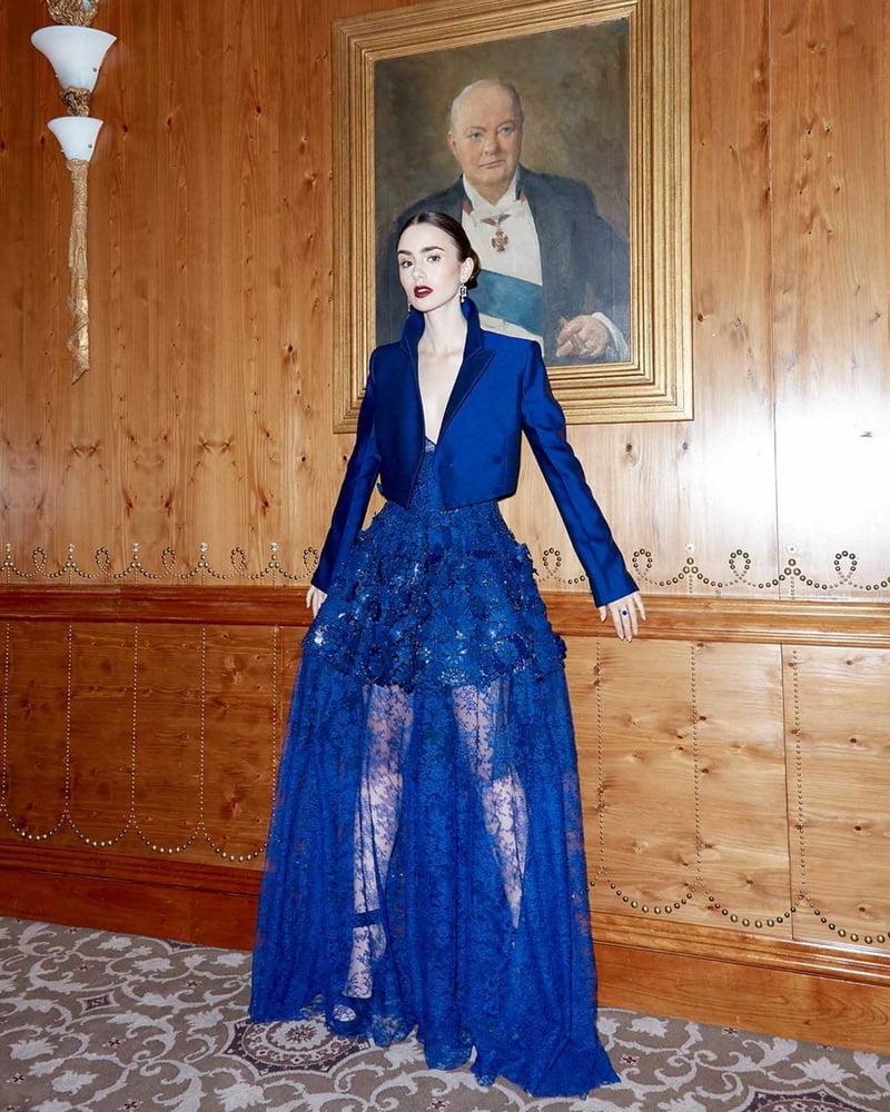 25P Lily Collins Cum Museum