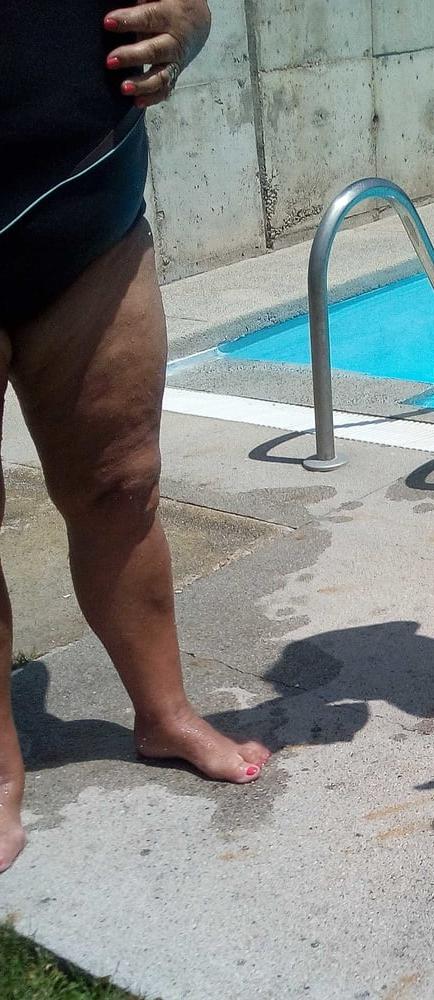10P Gilf balcony by the pool