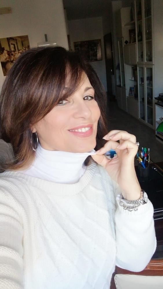 25P italian milf teacher swinger