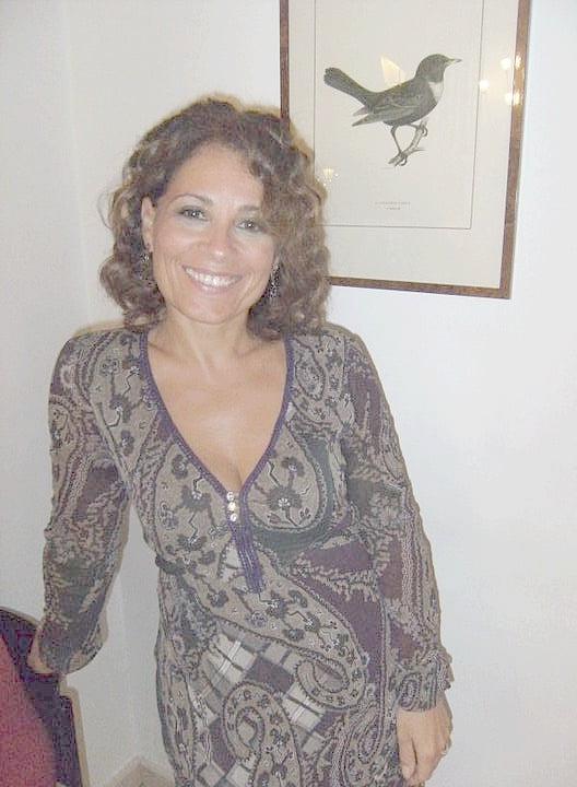 25P italian milf teacher swinger
