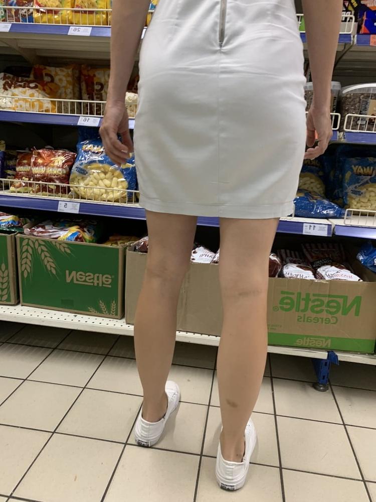 24P Upskirt mom nice body