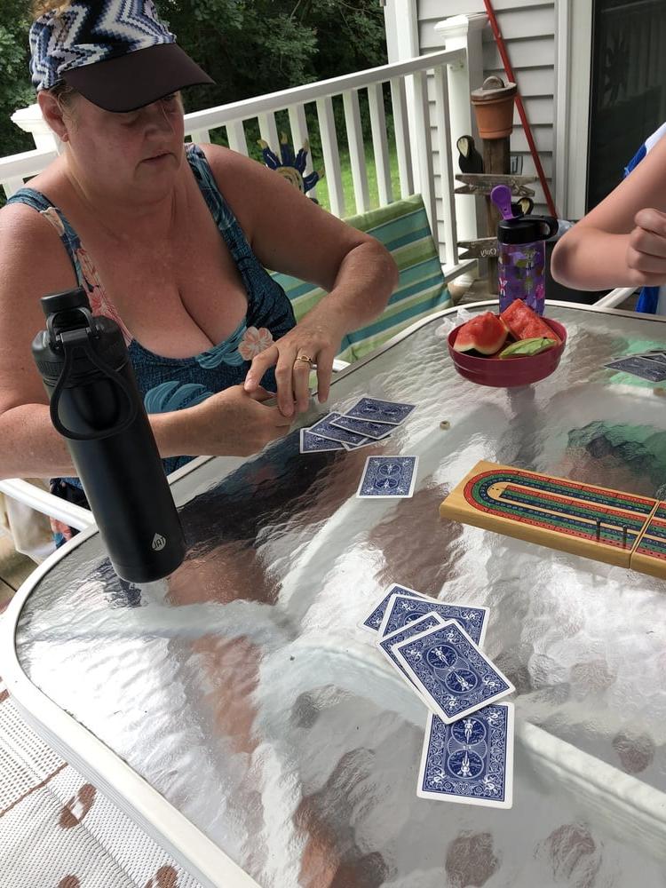 6P MIL Big Boobs Poolside