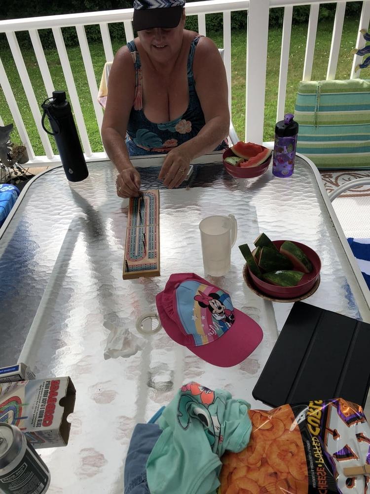 6P MIL Big Boobs Poolside