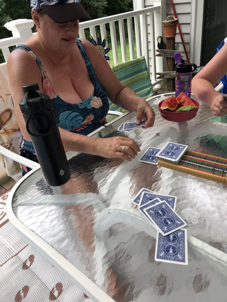 6P MIL Big Boobs Poolside