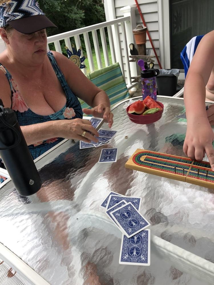 6P MIL Big Boobs Poolside