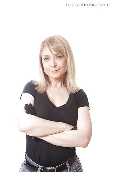 8P Nina Hartley strapon