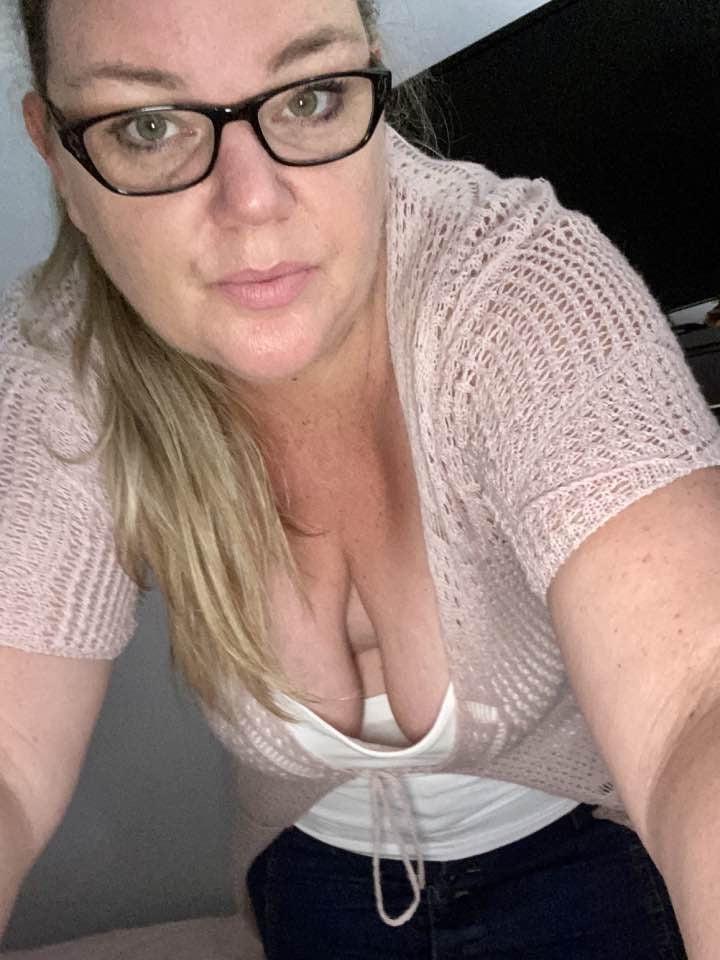 6P AFTERMATH OF A CUM DUMP SLUT