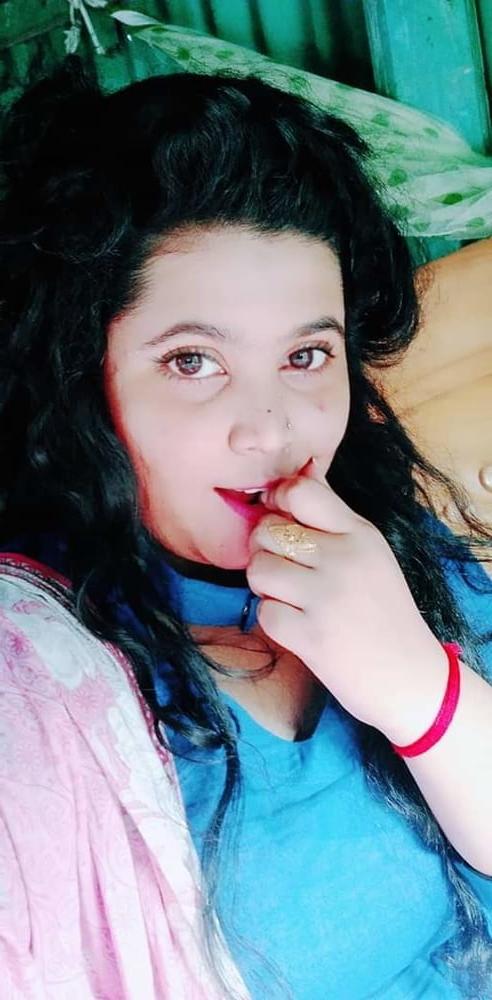 25P Big Boobs girl Selfie For her Bf