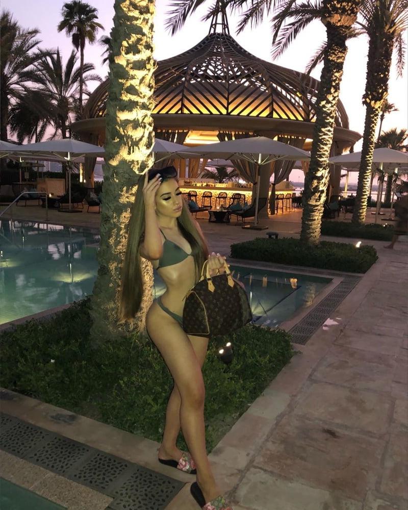 25P Big Booty Chav Doll Lauren