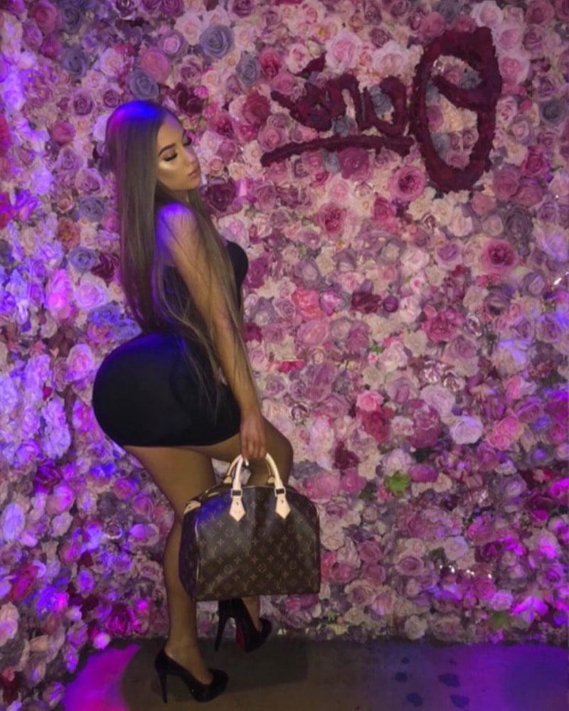 25P Big Booty Chav Doll Lauren