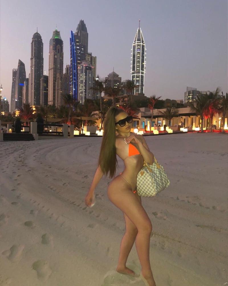 25P Big Booty Chav Doll Lauren