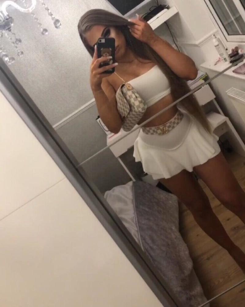 25P Big Booty Chav Doll Lauren