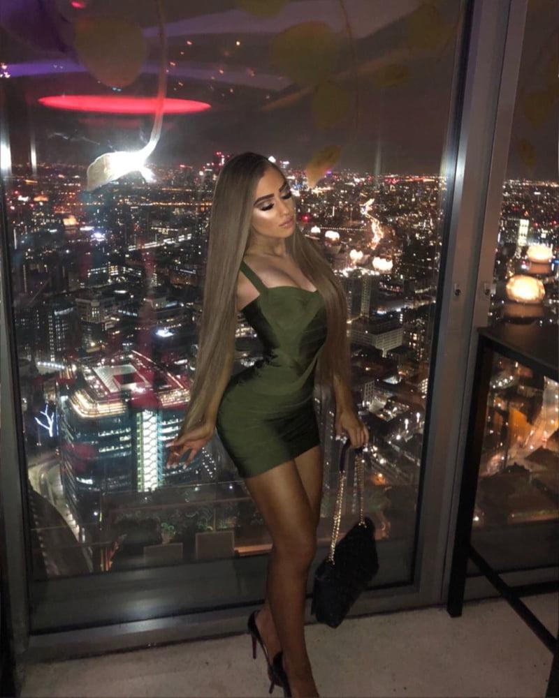 25P Big Booty Chav Doll Lauren