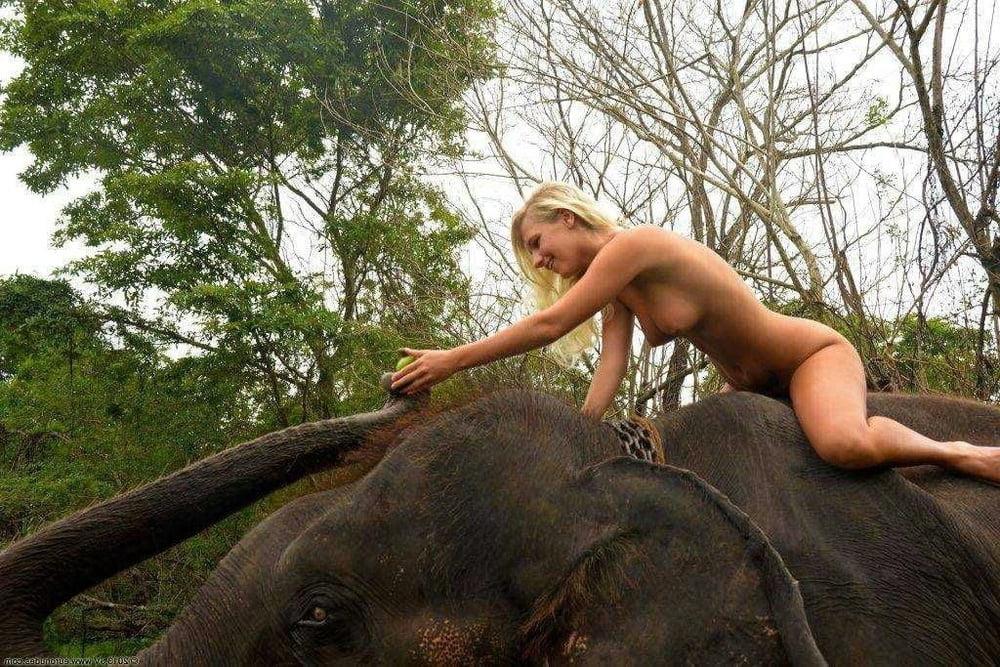 20P foreign girl in sri lanka
