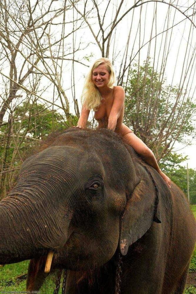 20P foreign girl in sri lanka
