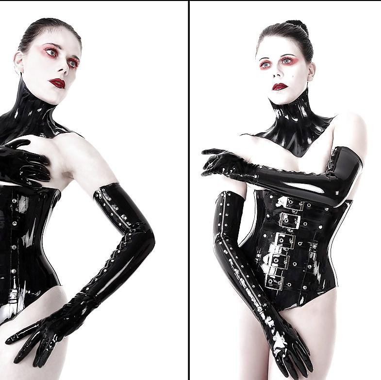 25P Latex and erotic III