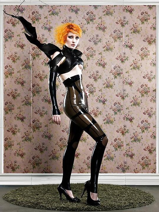 25P Latex and erotic III