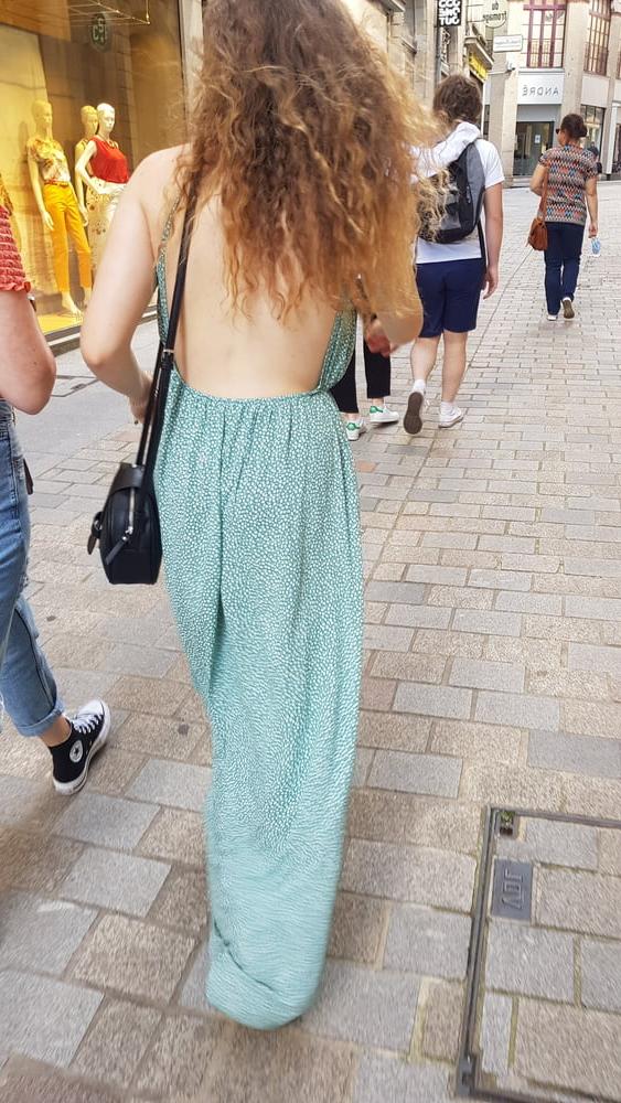 16P Voyeur in the street