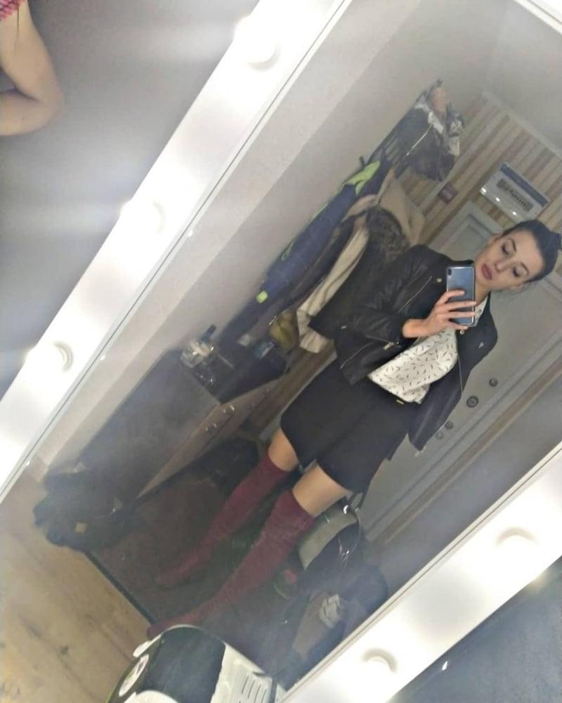 25P Russian swinger girl