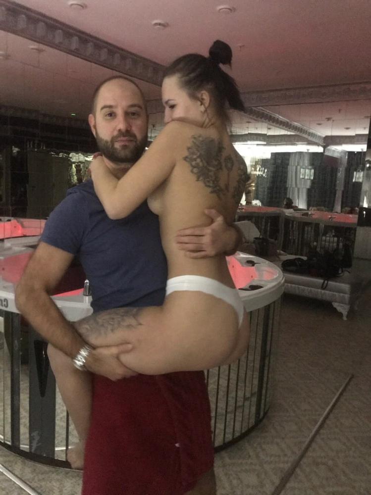 25P Russian swinger girl
