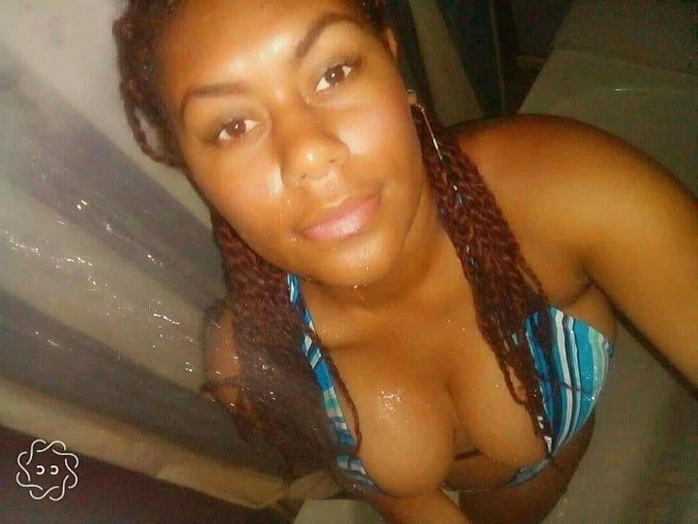 7P Big Boobs Flashing