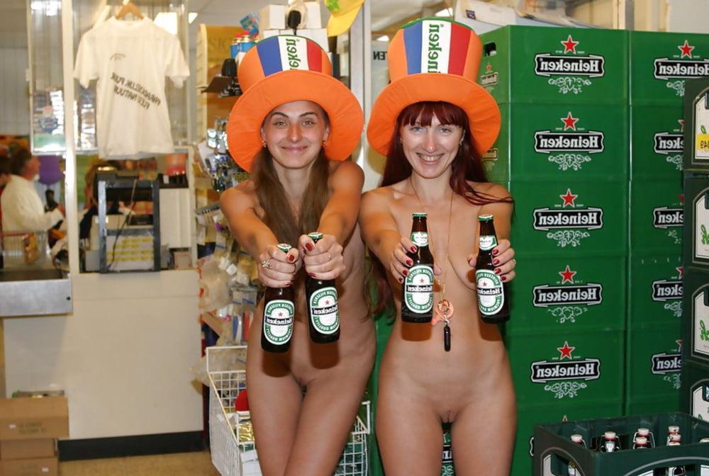 10P Store Whores 031