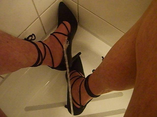 25P billige heels bepisst