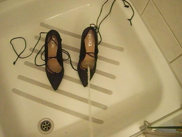 25P billige heels bepisst