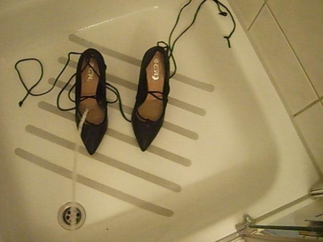 25P billige heels bepisst