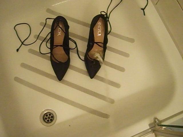 25P billige heels bepisst
