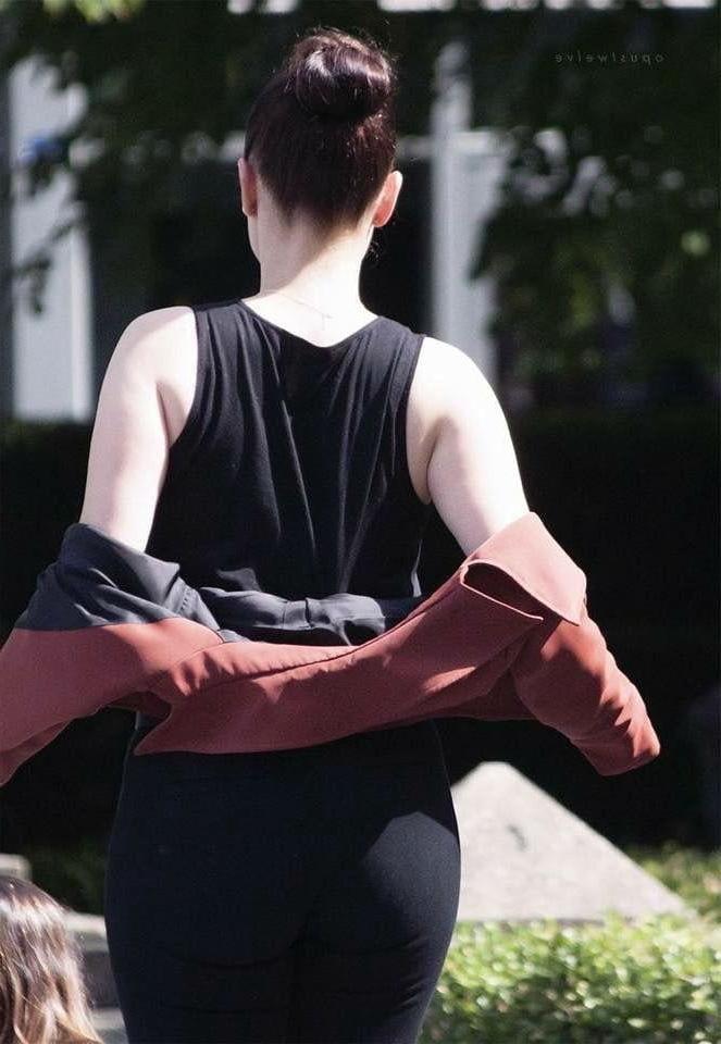 25P Katie Mcgrath Cum Target