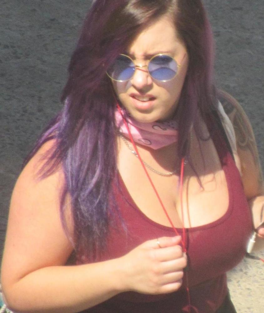 25P Street boobs 6