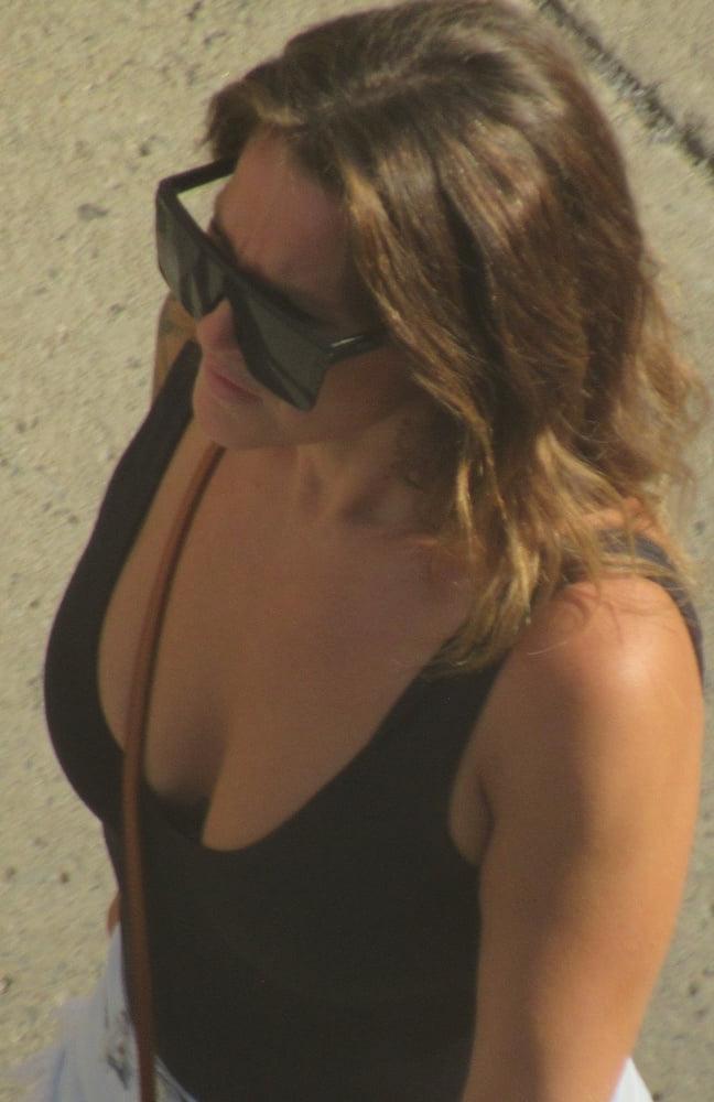25P Street boobs 6