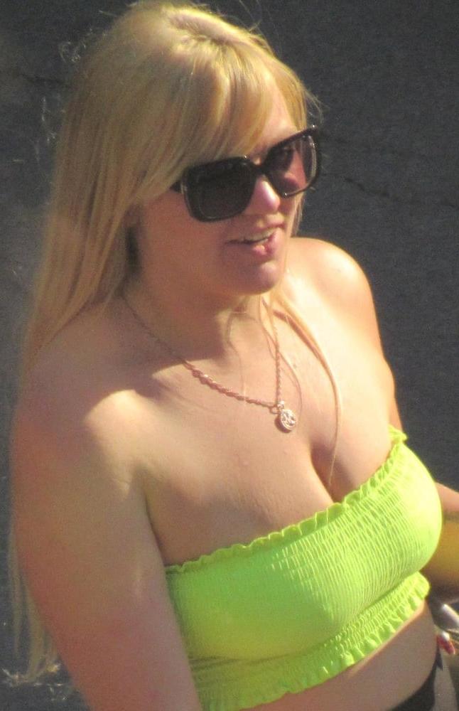 25P Street boobs 6