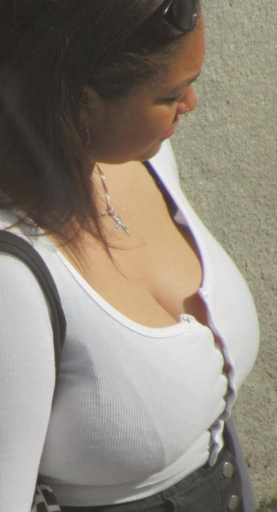 25P Street boobs 6