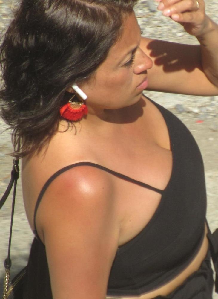25P Street boobs 6